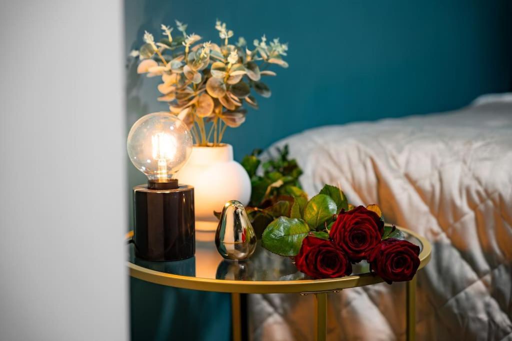 Secret Budget Studio Oasis Прага Экстерьер фото